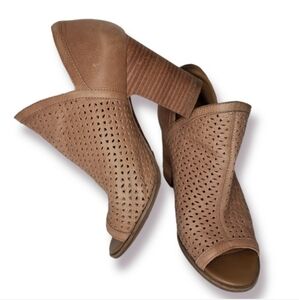 Lucky Brand Peep Toe Perforated Booties Size 5.5